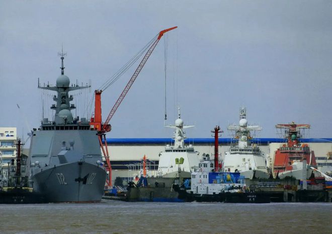 ro Max版正式亮相中国海军下一代驱逐舰何时亮相？K8成为马竞重要合作伙伴央视首次公开！052D型P(图7)